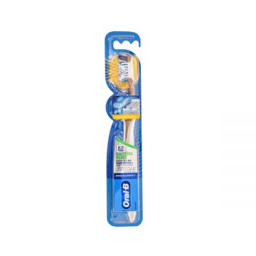 Oral B Toothbrush Bacteria Blast