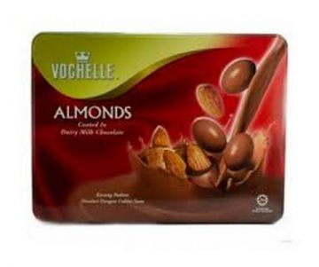 Vochelle Gift Covered Almond